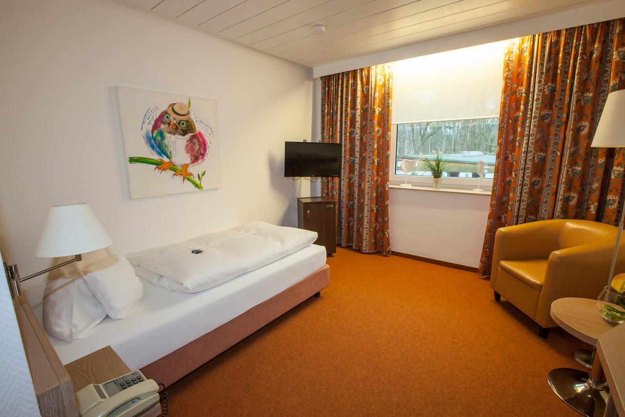 Hotel Am Springhorstsee Grossburgwedel Ngoại thất bức ảnh